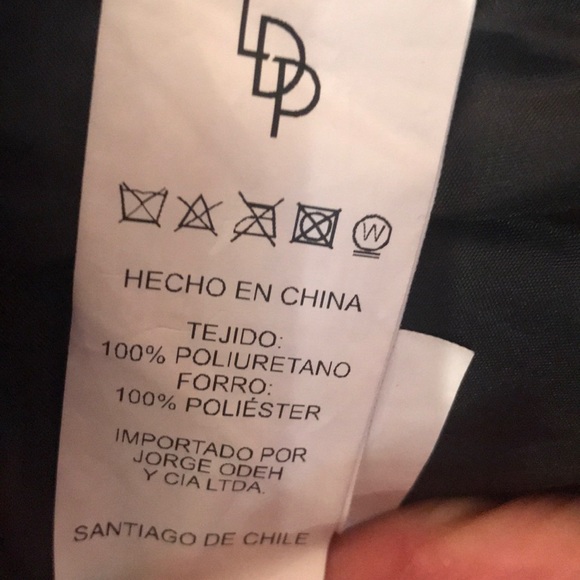 Black jacket - Picture 10 of 10